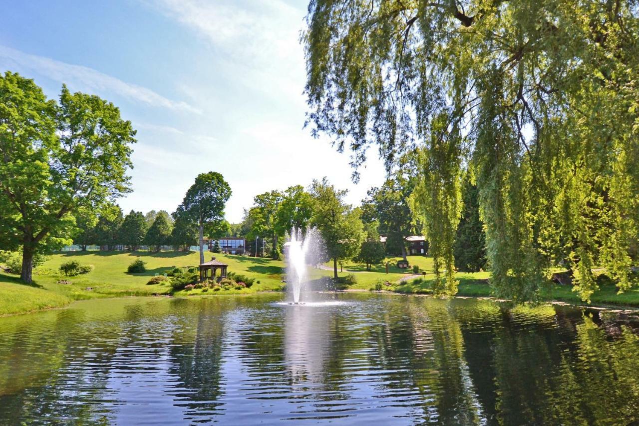 Roaring Brook Ranch Resort Lake George Exterior foto